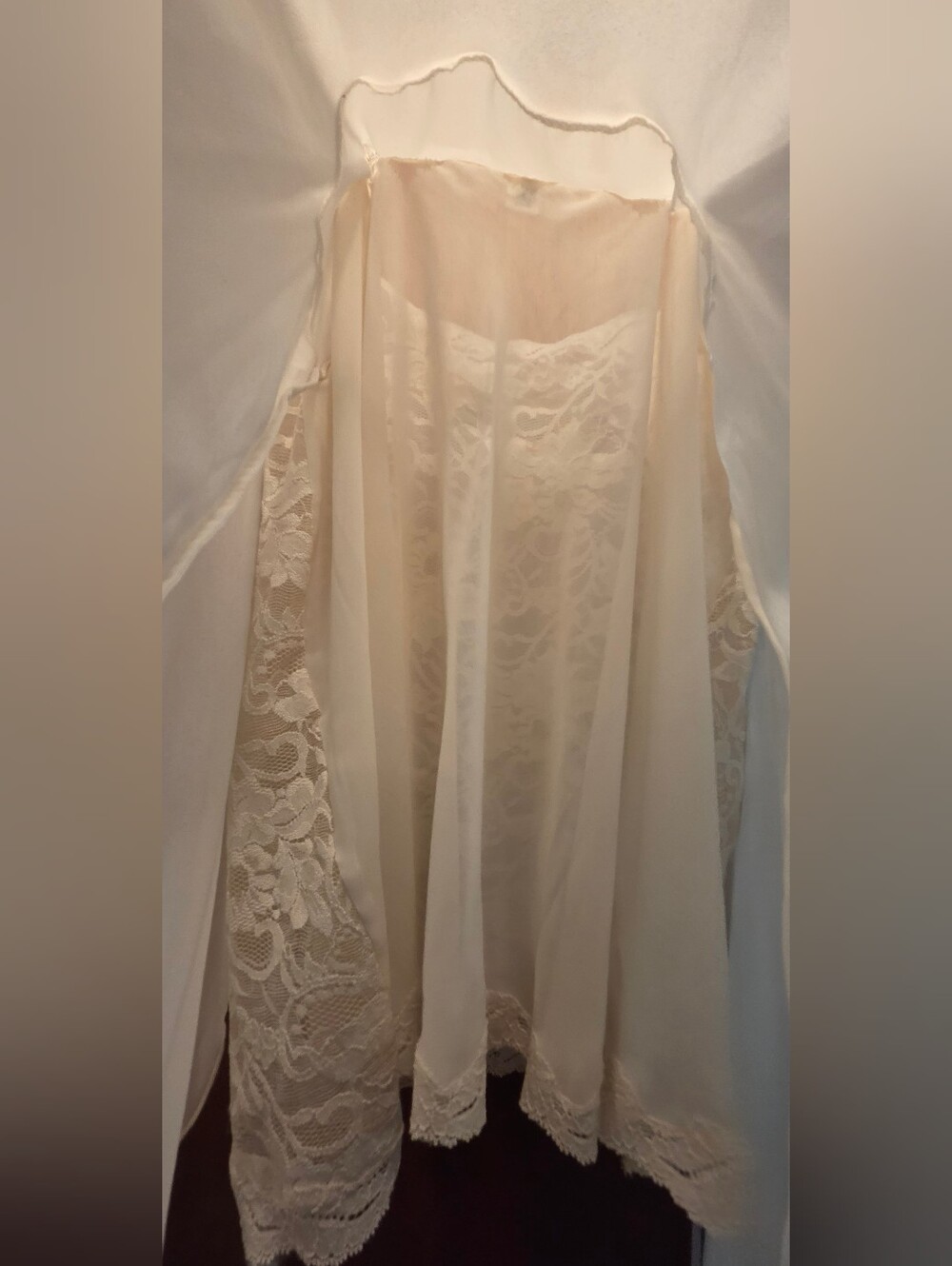 Victoria's Secret Vintage Like New Ivory Lace Chemise with Satin Bow SzS - Picture 10 of 10